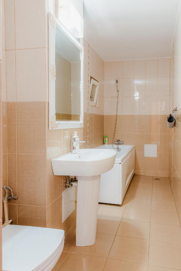 Apartament 2 Camere, Decomandat, In Zona Centrala 부쿠레슈티 외부 사진